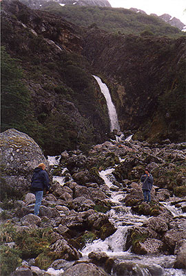 cascada glaciar alerce, pampa linda, cabalgatas, tronador, glaciares